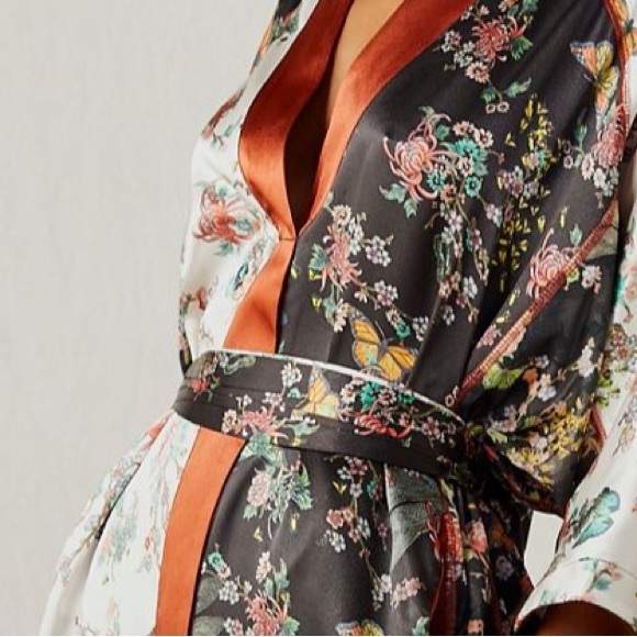 HAH PRINTED LONGLINE CAFTAN BILLOWY SILHOUETTE BUTTERFLY PRINT BELTED SIZE XS - Picture 5 of 15